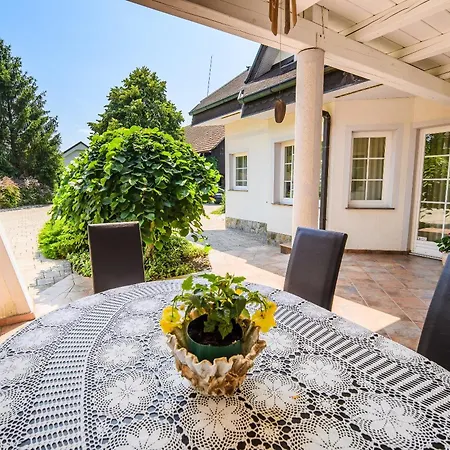 Slavc With 4 Bedrooms Σπίτι διακοπών Brežice
