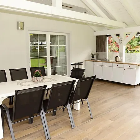 Сasa de vacaciones Slavc With 5 Bedrooms