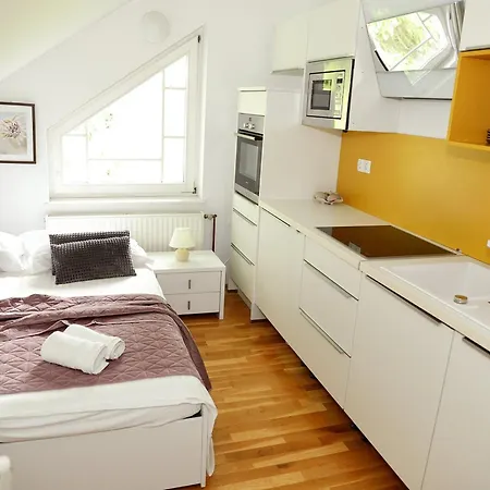 Slavc With 4 Bedrooms * Brežice